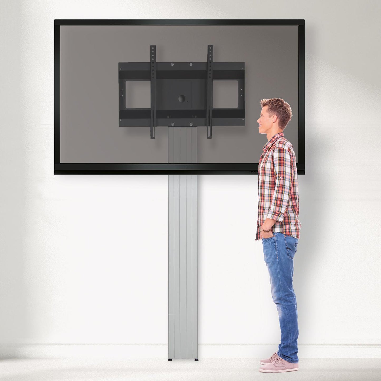 Conen SCETANHVW17 TV And Monitor Wall Mount, Center Of Display 192 Cm Column Silver Anodized, Fixed Height