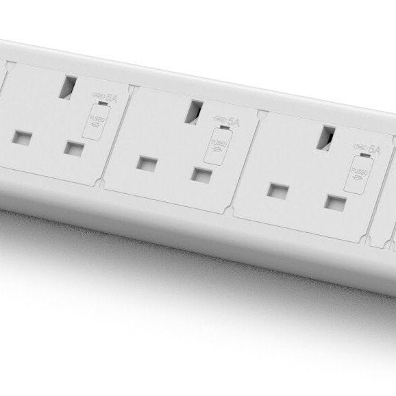 Metalicon DPM-4P1N2C(A/C) Boost Desktop Module - 4 Mains Power, 1 USB-A, 1 USB-C